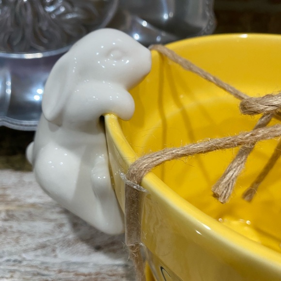Rae Dunn Some Bunny to Love yellow planter white figural bunny - Brand NEW - Picture 4 of 8